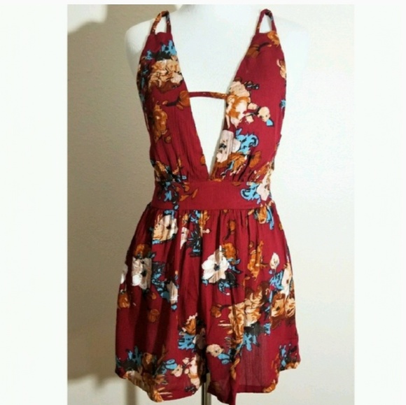 Burgundy Floral Romper - Picture 3 of 6